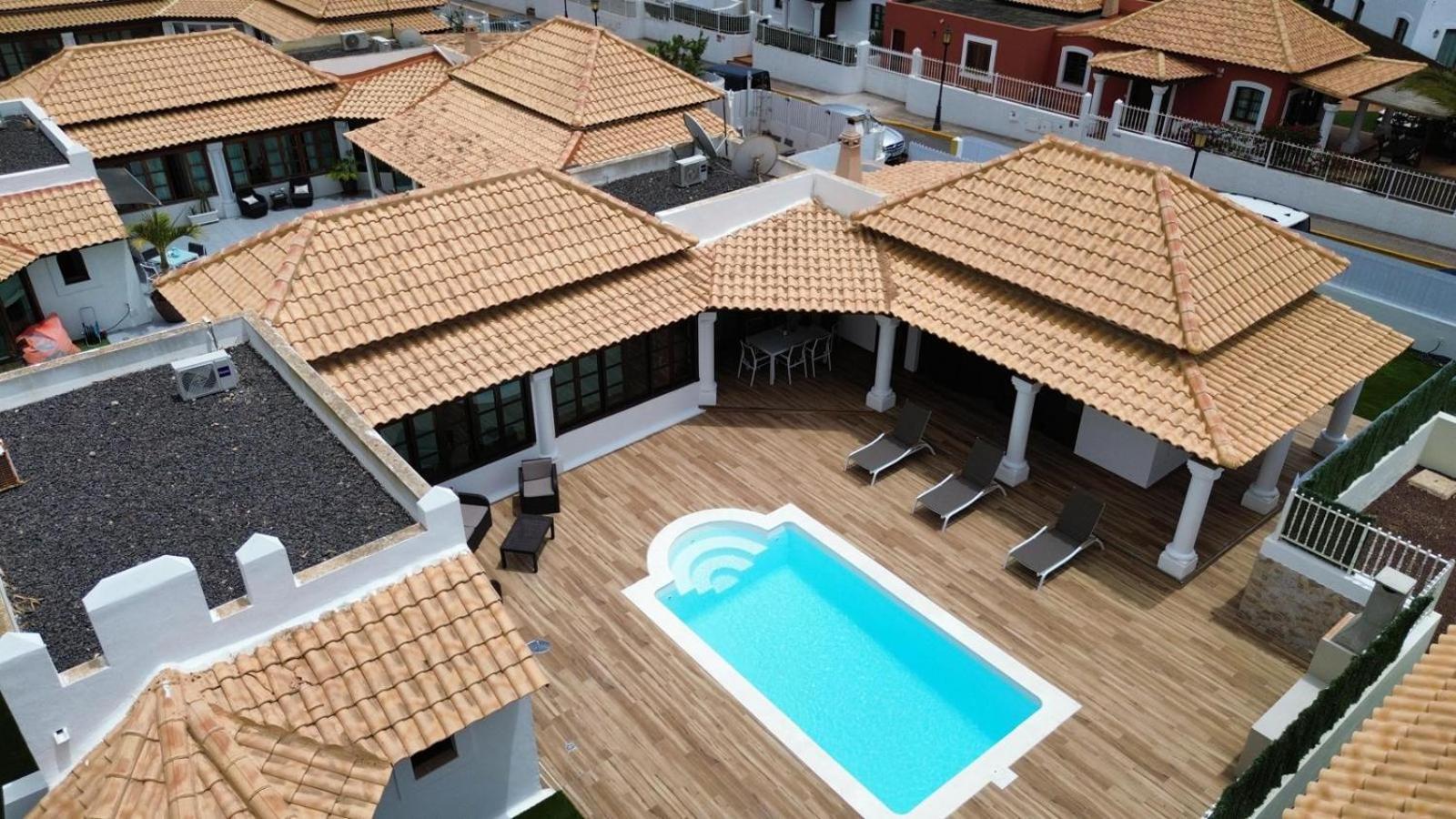 Villa Relax Deluxe Private Pool Corralejo By Holidays Home ภายนอก รูปภาพ